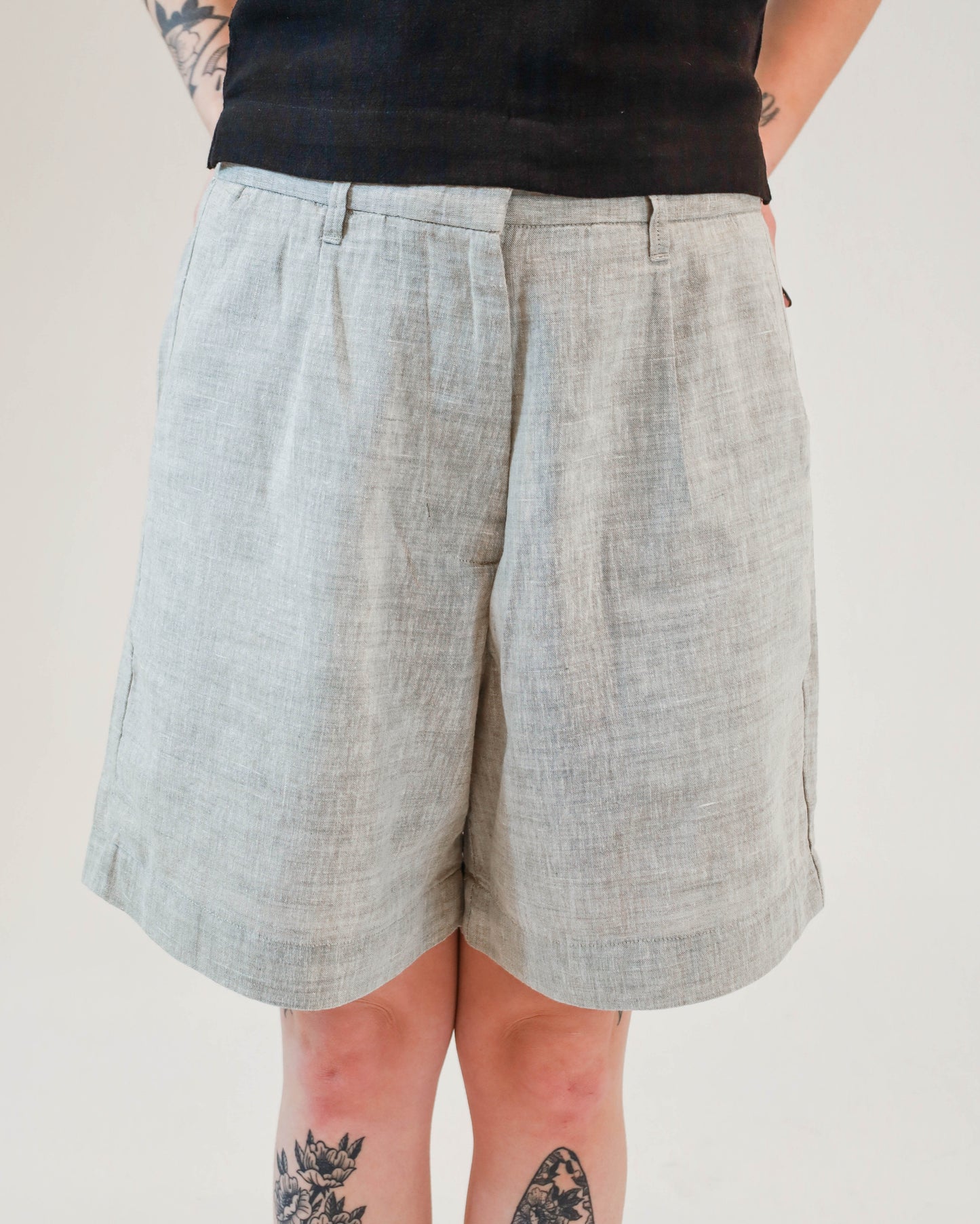 Maya Linen Shorts - Grey Green