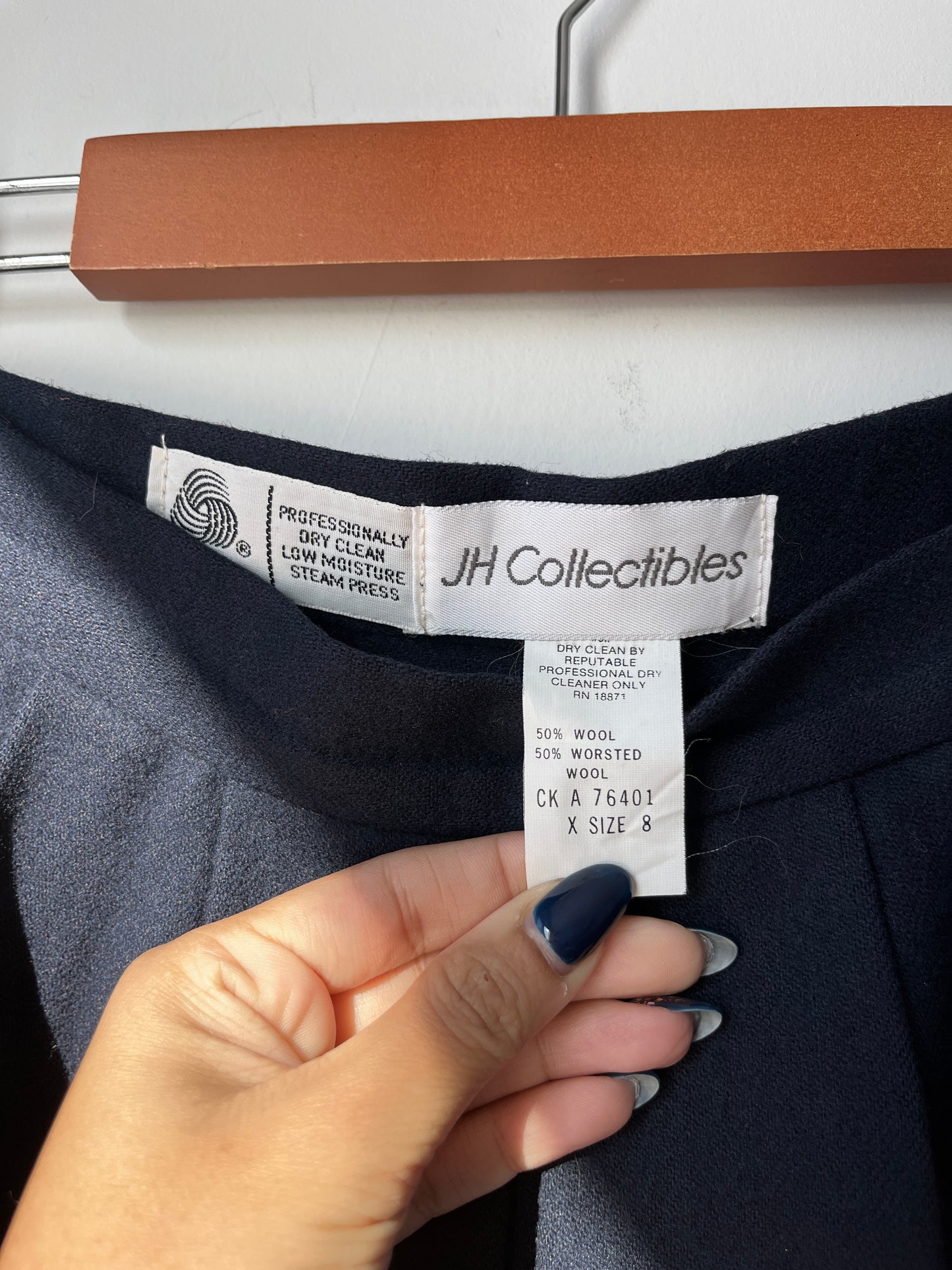 Vintage Pleated Worsted Wool Midi Skirt with Pockets - Navy