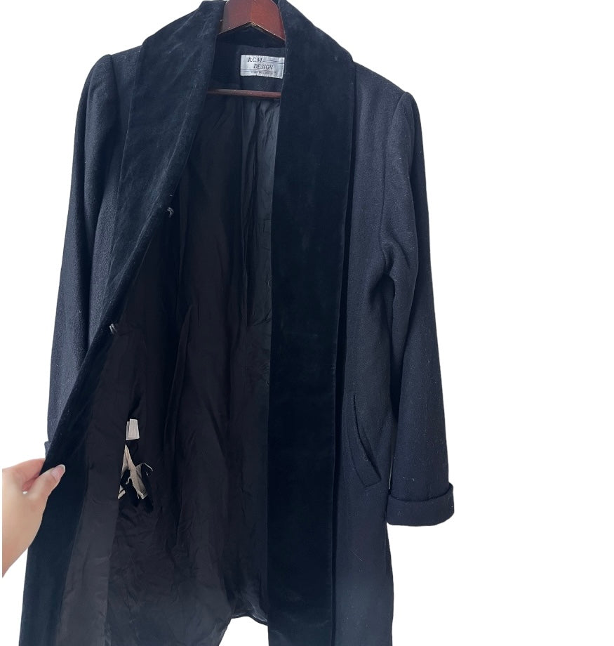 Velvet Collar Black Straight Silhouette Wool Coat | Vintage