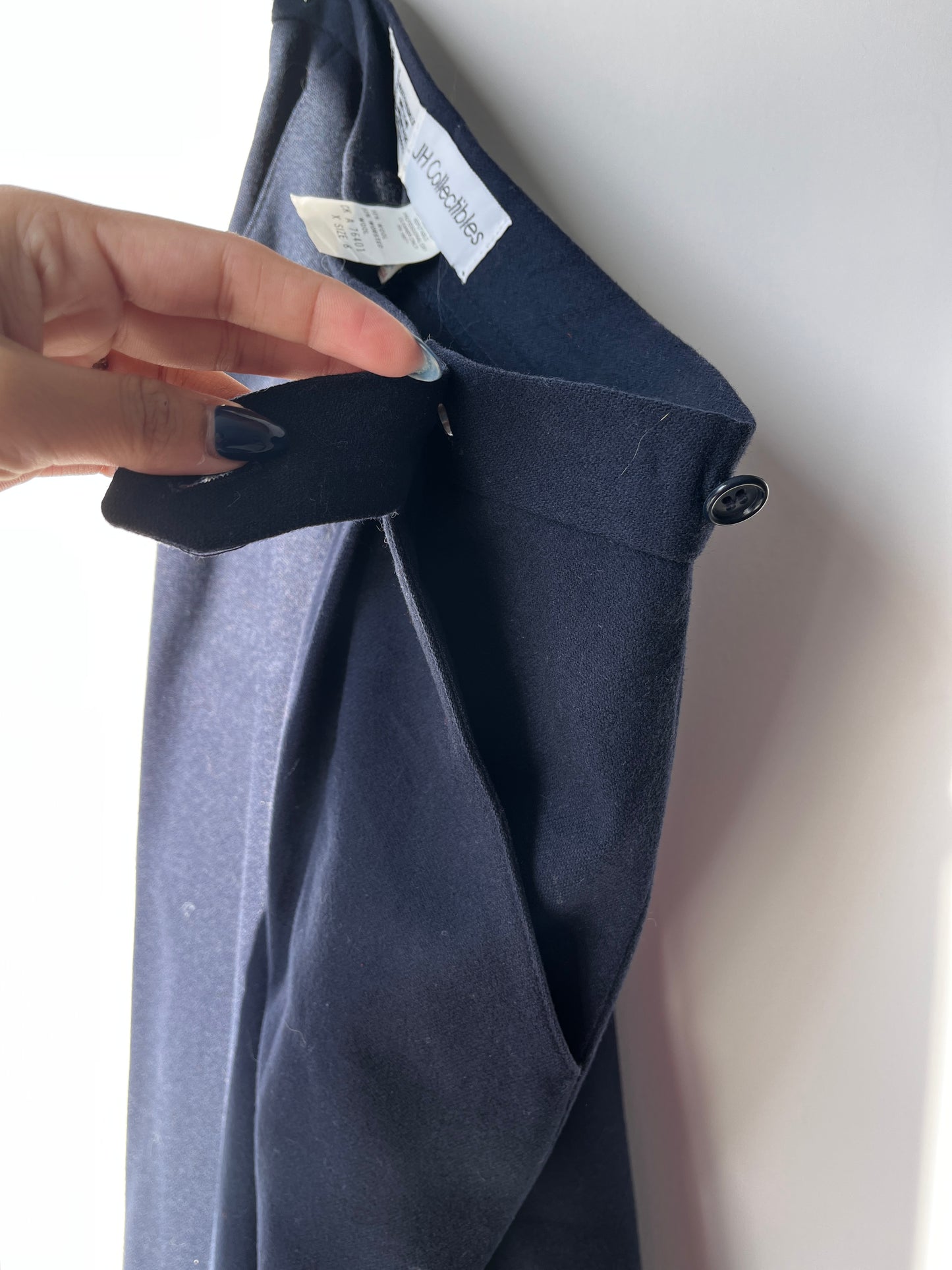 Vintage Pleated Worsted Wool Midi Skirt with Pockets - Navy