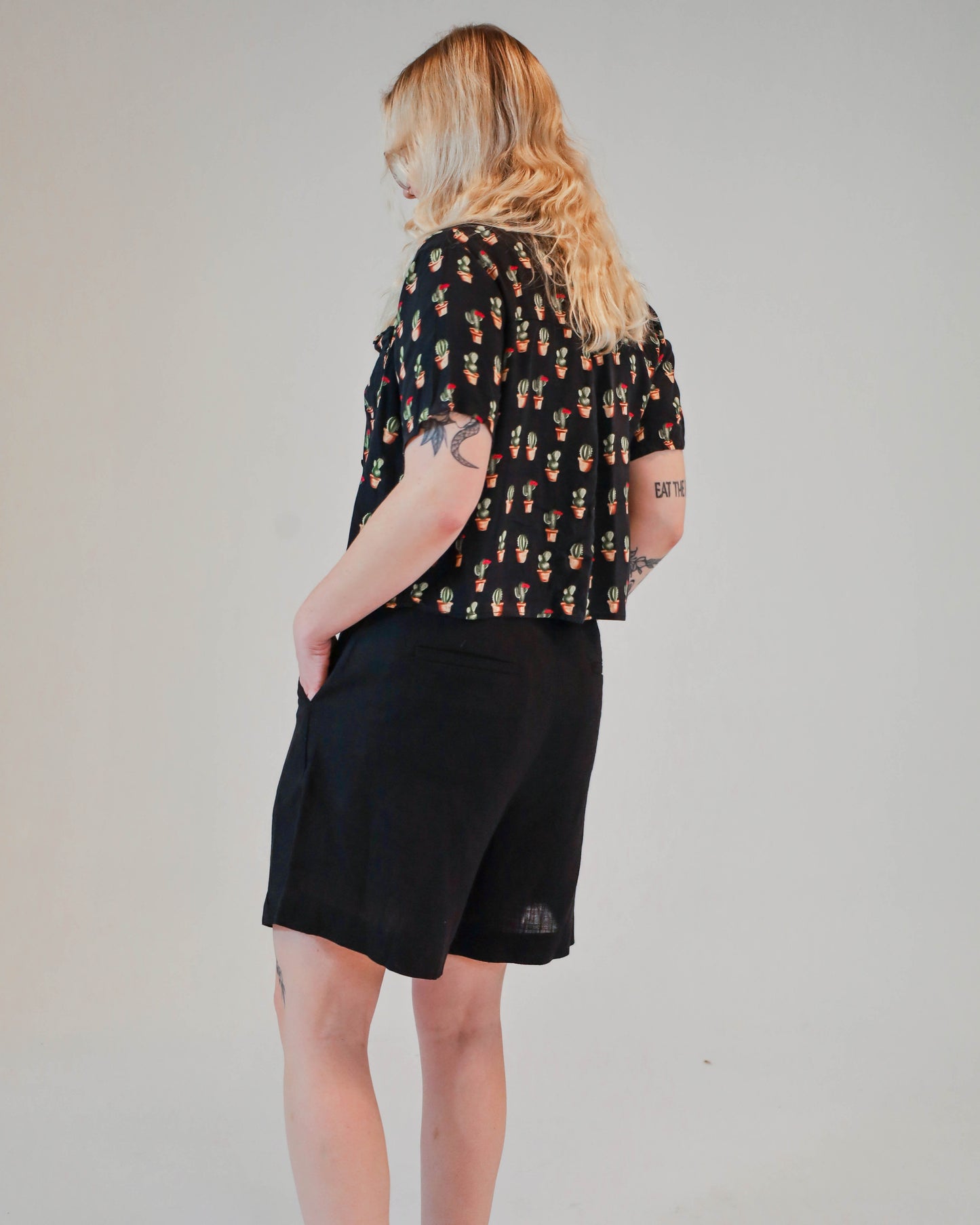 Maya Linen Shorts - Black/Noir