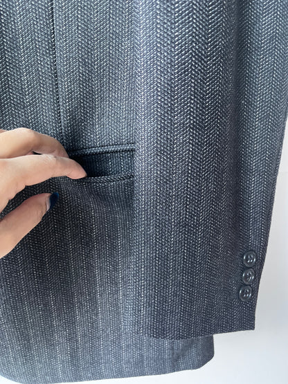 Vintage Giorgio Armani 2-piece Men’s Suit - 100% Wool in Colour Gray