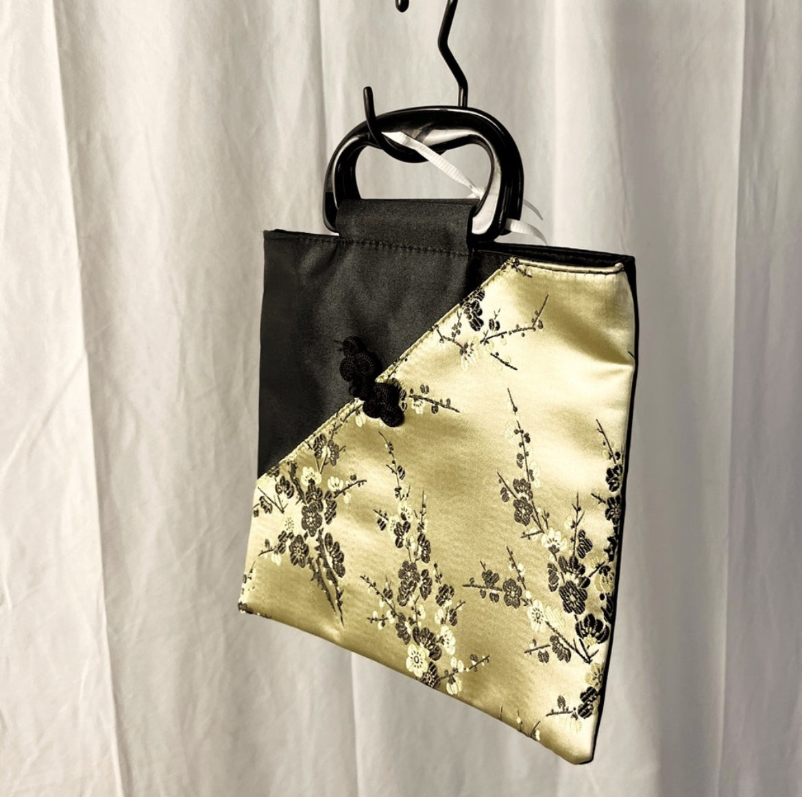 Vintage Black & Ivory Silken Bag