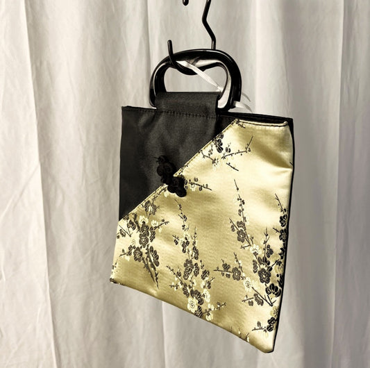Vintage Black & Ivory Silken Bag