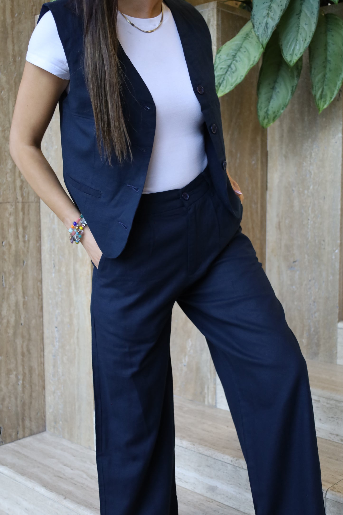 Nodi Linen Vest - Navy